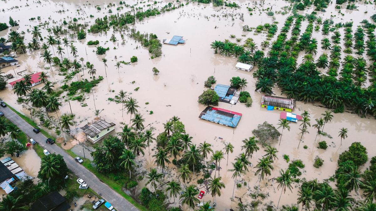 Santa Catarina põe R$ 1 bilhão na Defesa Civil — e a banana lembra por quê